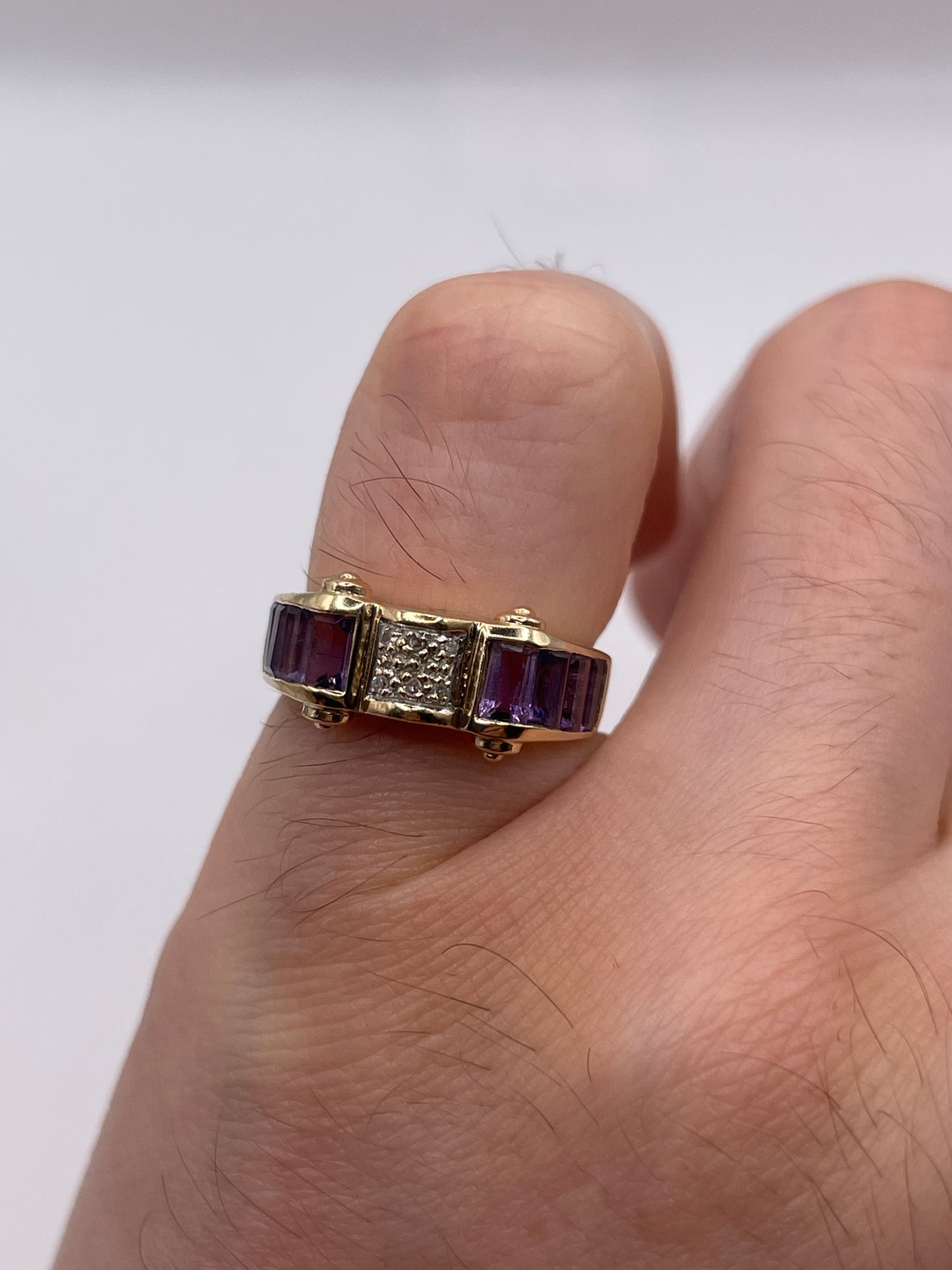 9ct gold amethyst and diamond ring