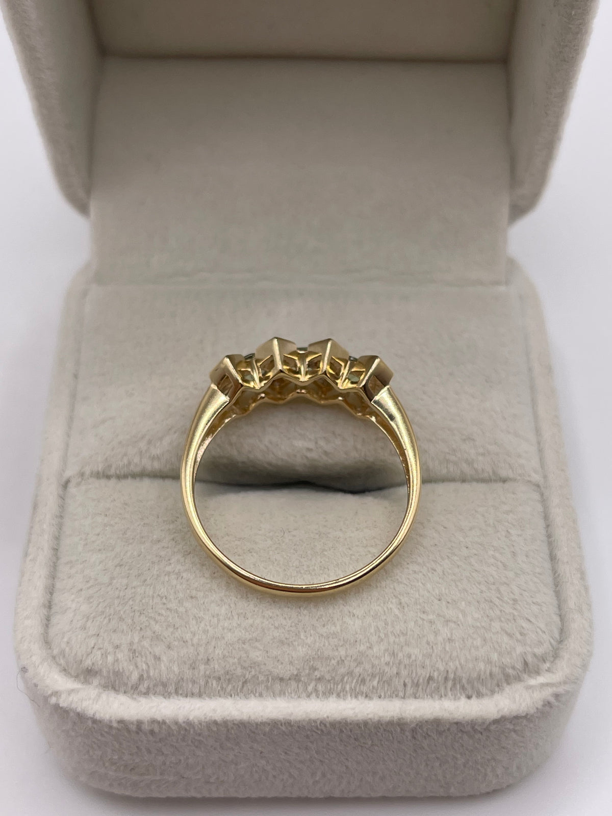 9ct gold sapphire cluster ring