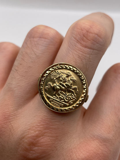 9ct gold cz at George medallion ring