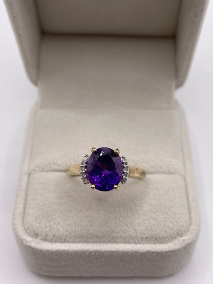 9ct gold amethyst and diamond ring