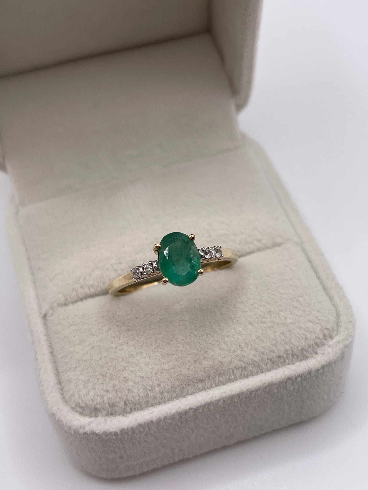 9ct gold emerald and zircon ring