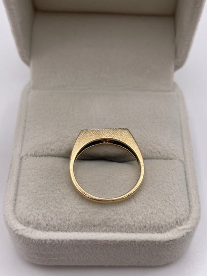 9ct gold sapphire ring