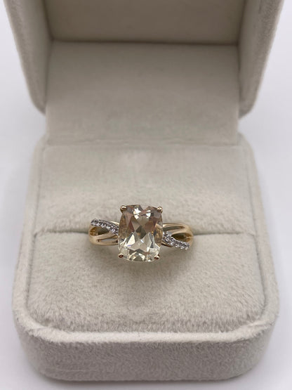 9ct gold quartz and zircon ring