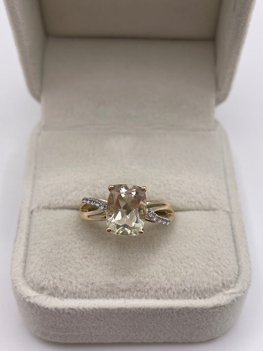 9ct gold quartz and zircon ring