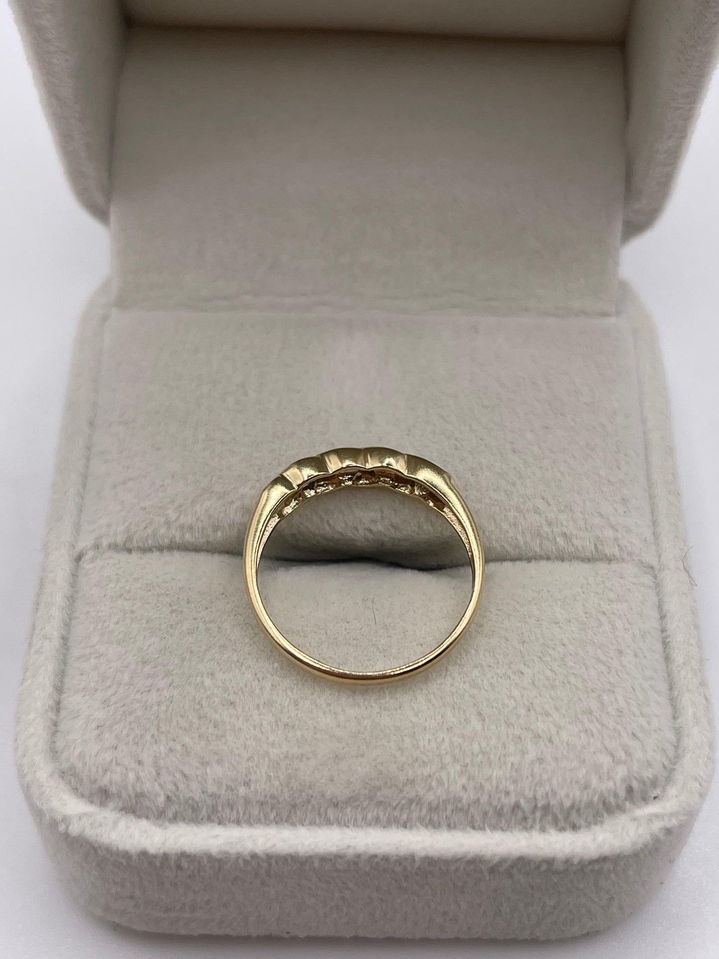 9ct gold diamond cluster ring