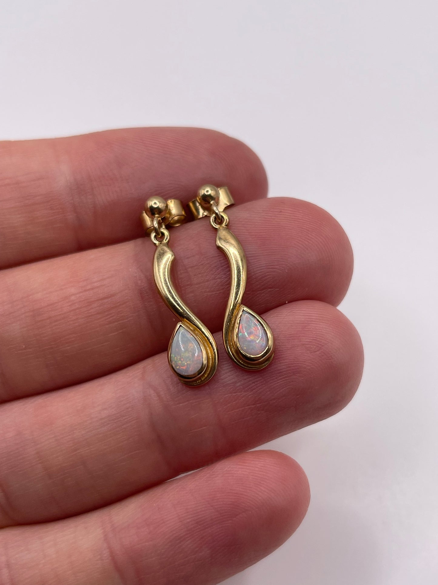 9ct gold opal earrings