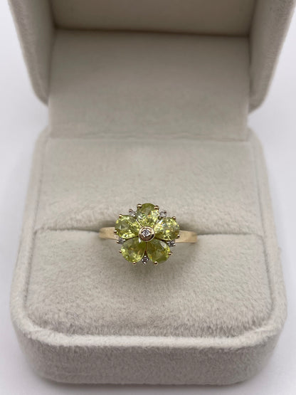 9ct gold sphene and diamond ring
