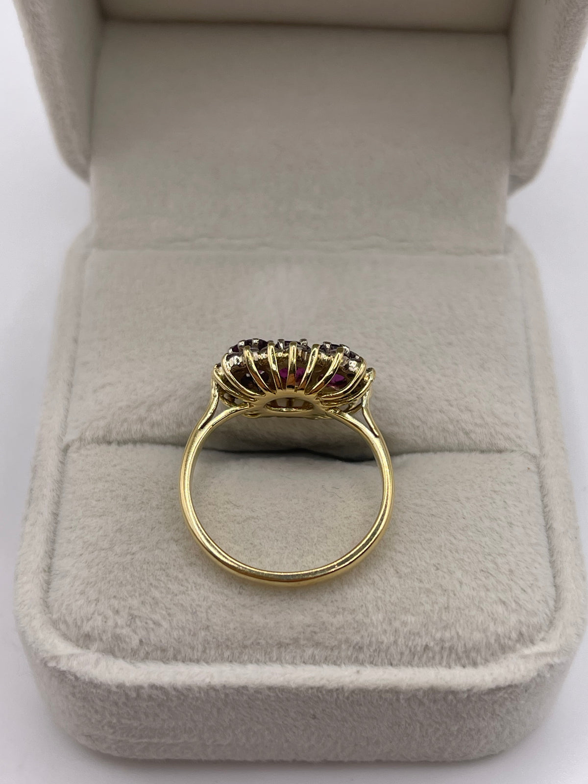 18ct gold ruby and diamond ring