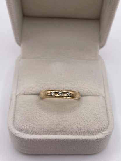 9ct gold diamond ring