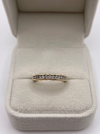9ct gold diamond ring