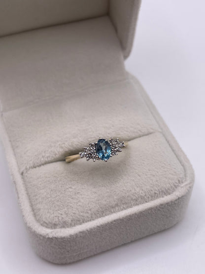 9ct gold topaz and diamond ring