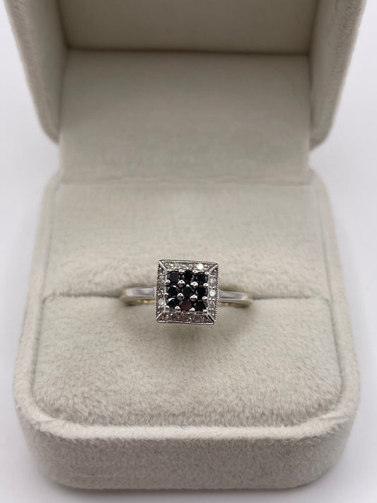 14ct white gold diamond cluster ring
