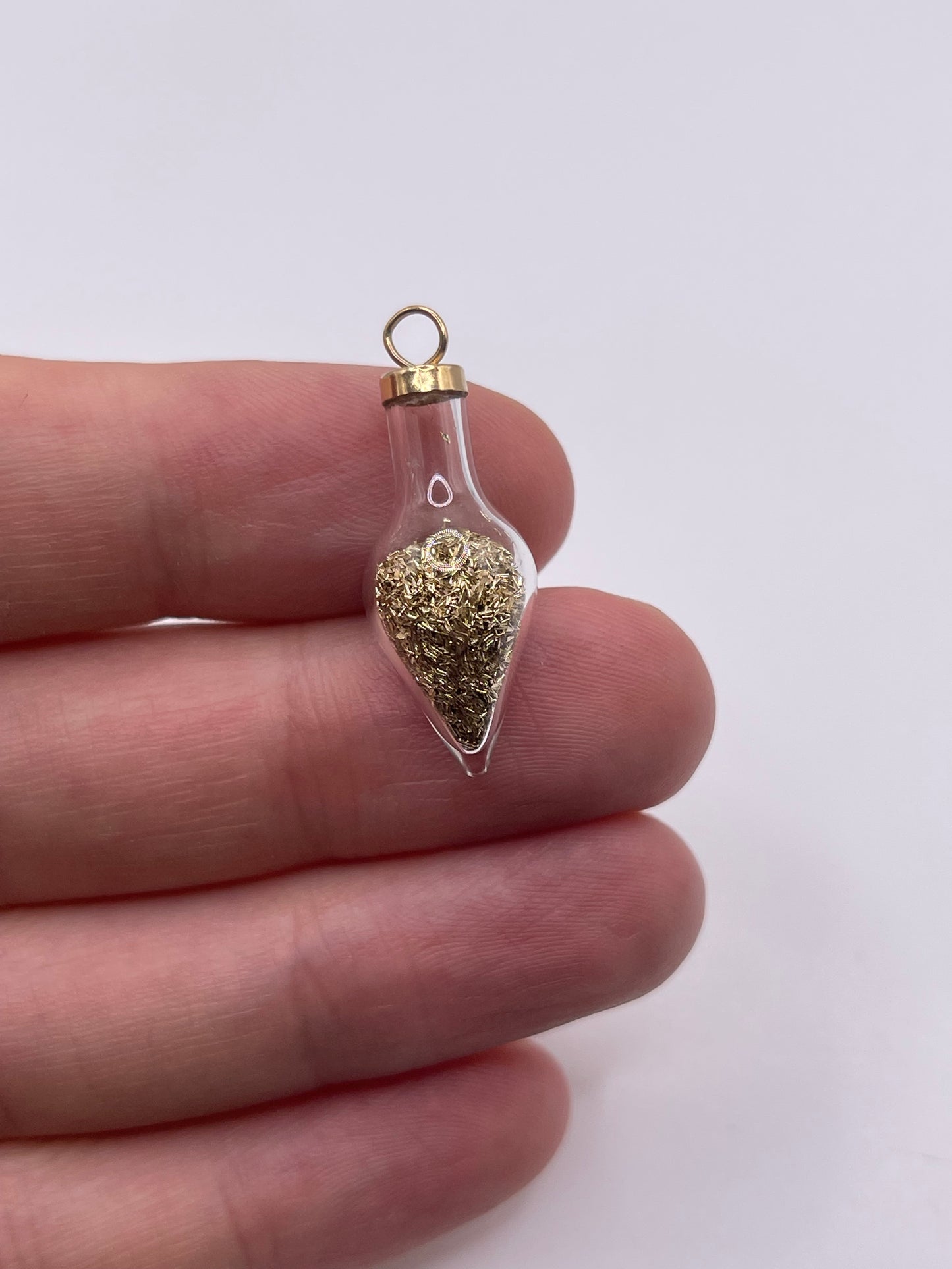 9ct gold pendant