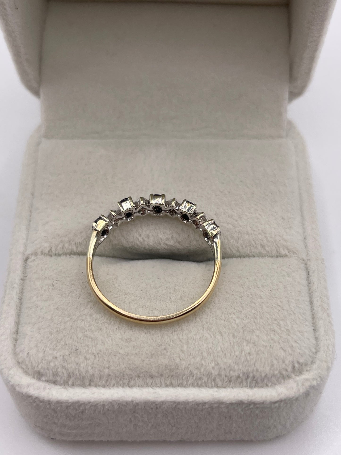 9ct gold sapphire and diamond ring