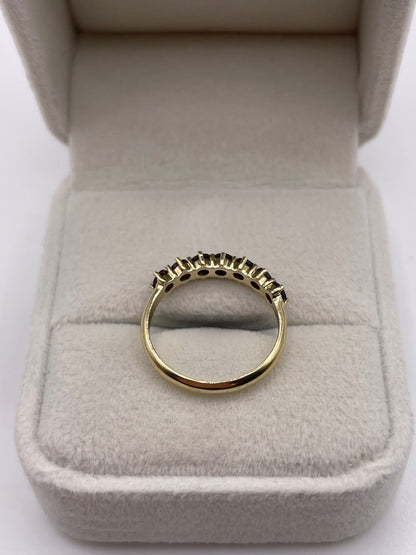 9ct gold garnet ring
