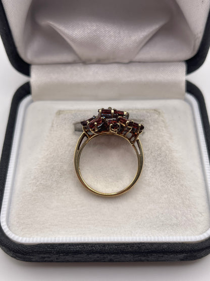 9ct gold garnet cluster ring