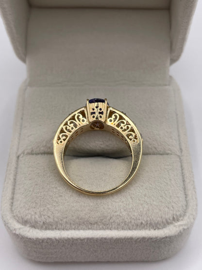 14ct gold tanzanite and diamond ring