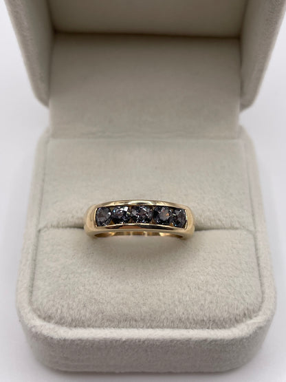 9ct gold colour change garnet ring