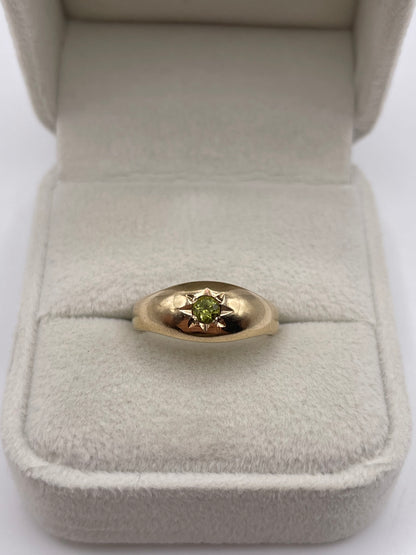 9ct gold peridot gypsy ring