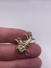 Load image into Gallery viewer, 9ct gold Leo lion pendant
