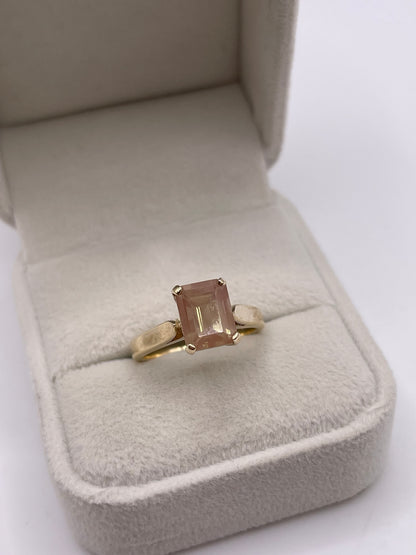 9ct gold gemstone ring