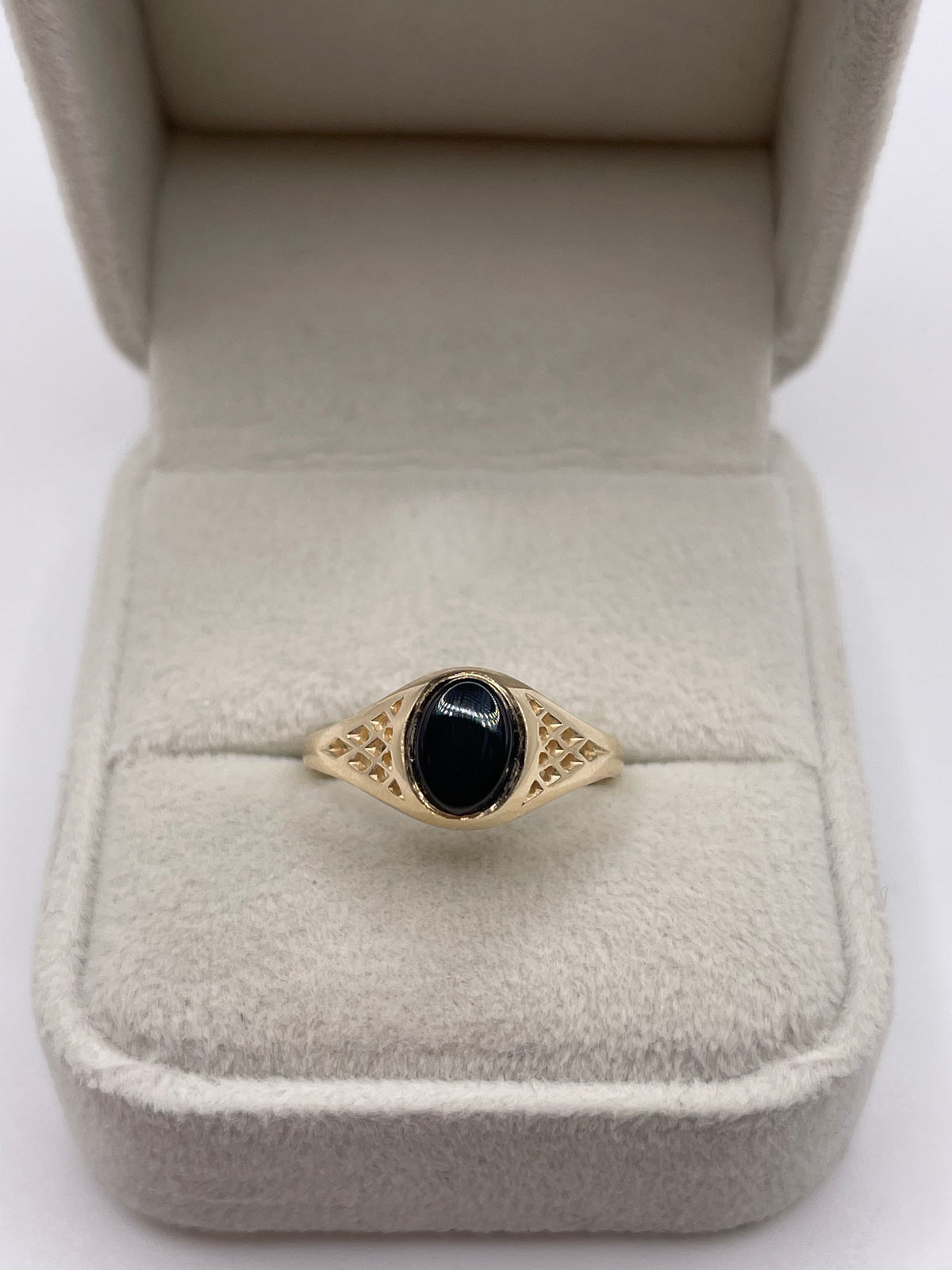 9ct gold onyx signet ring