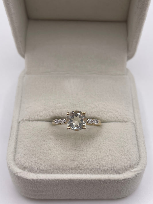 9ct gold quartz and diamond ring