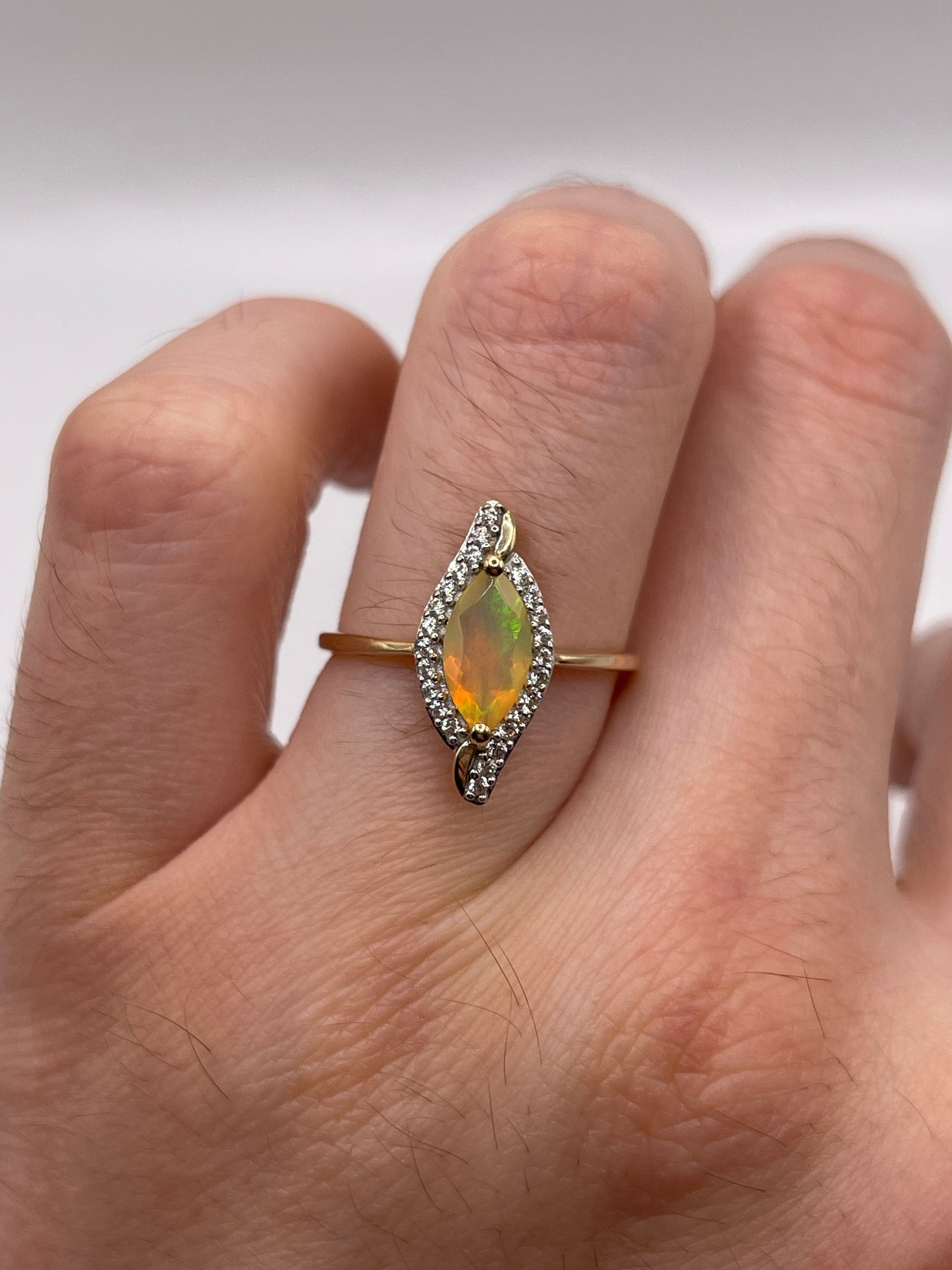 9ct gold opal and zircon ring
