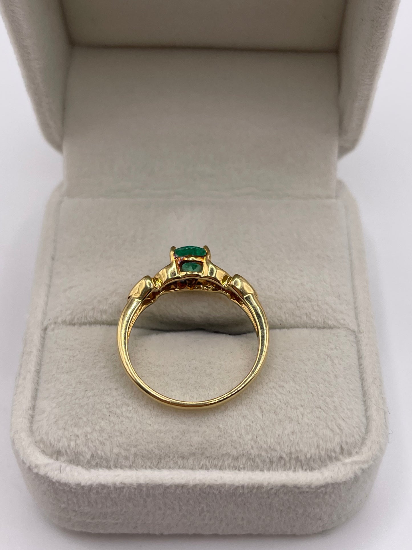 18ct gold emerald and diamond ring