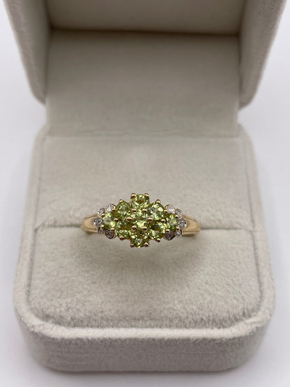 9ct gold peridot and diamond ring