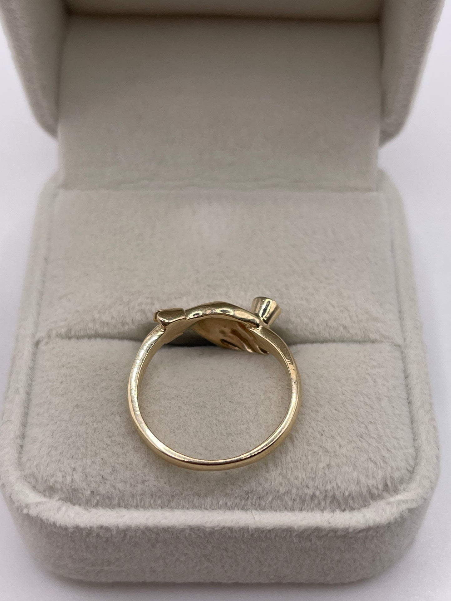 9ct gold emerald hand ring
