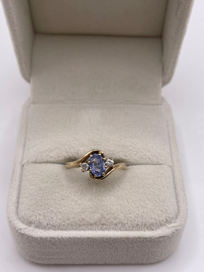 9ct gold sapphire and diamond ring