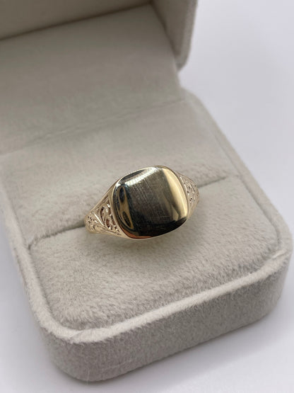 9ct gold signet ring