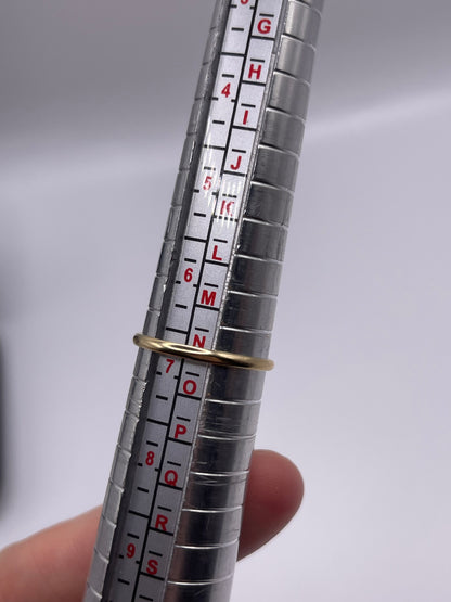 9ct gold aquamarine and diamond ring