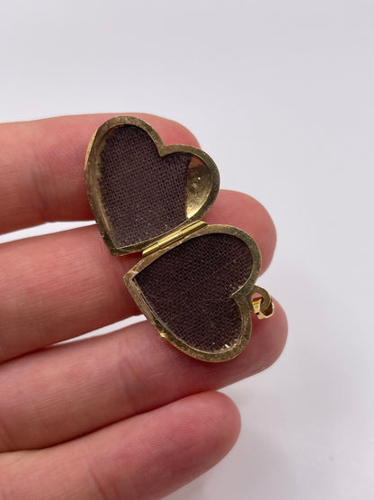 9ct gold heart locket pendant