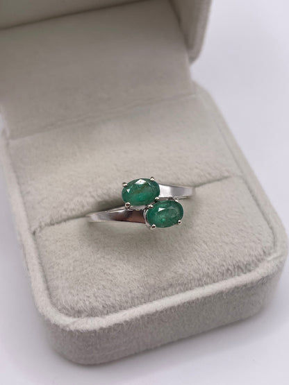 9ct white gold emerald ring