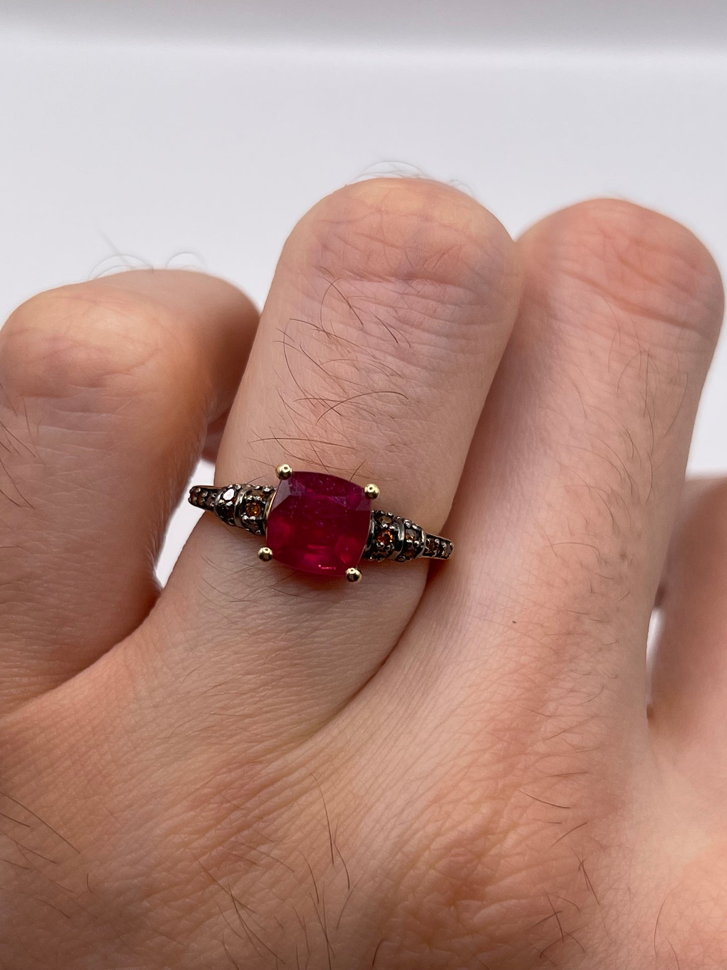 9ct gold ruby and red diamond ring