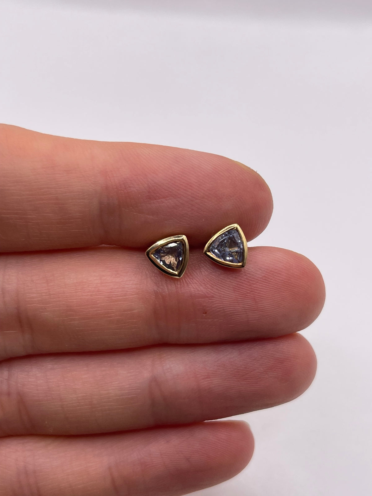9ct gold tanzanite earrings