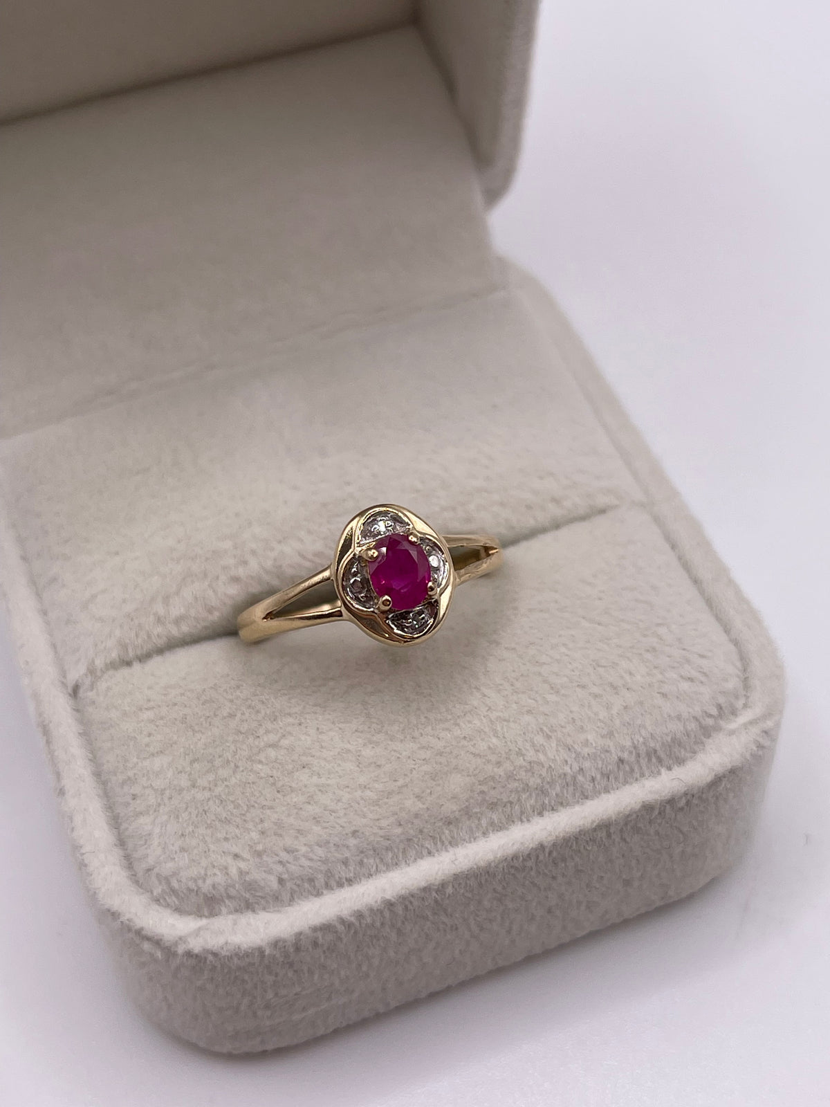 9ct gold ruby and diamond ring