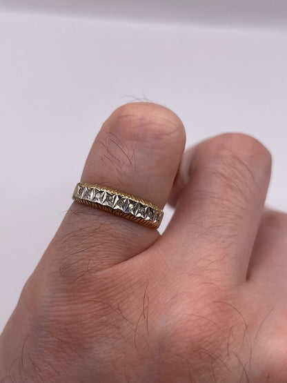 9ct gold diamond ring