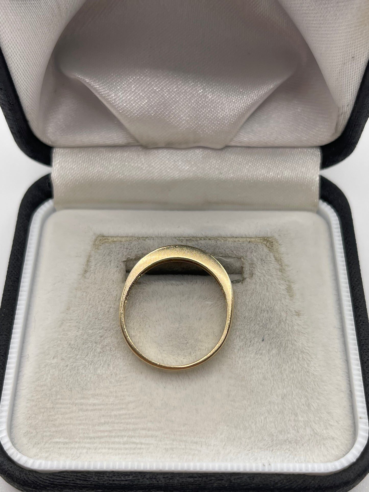 9ct gold ruby and diamond ring