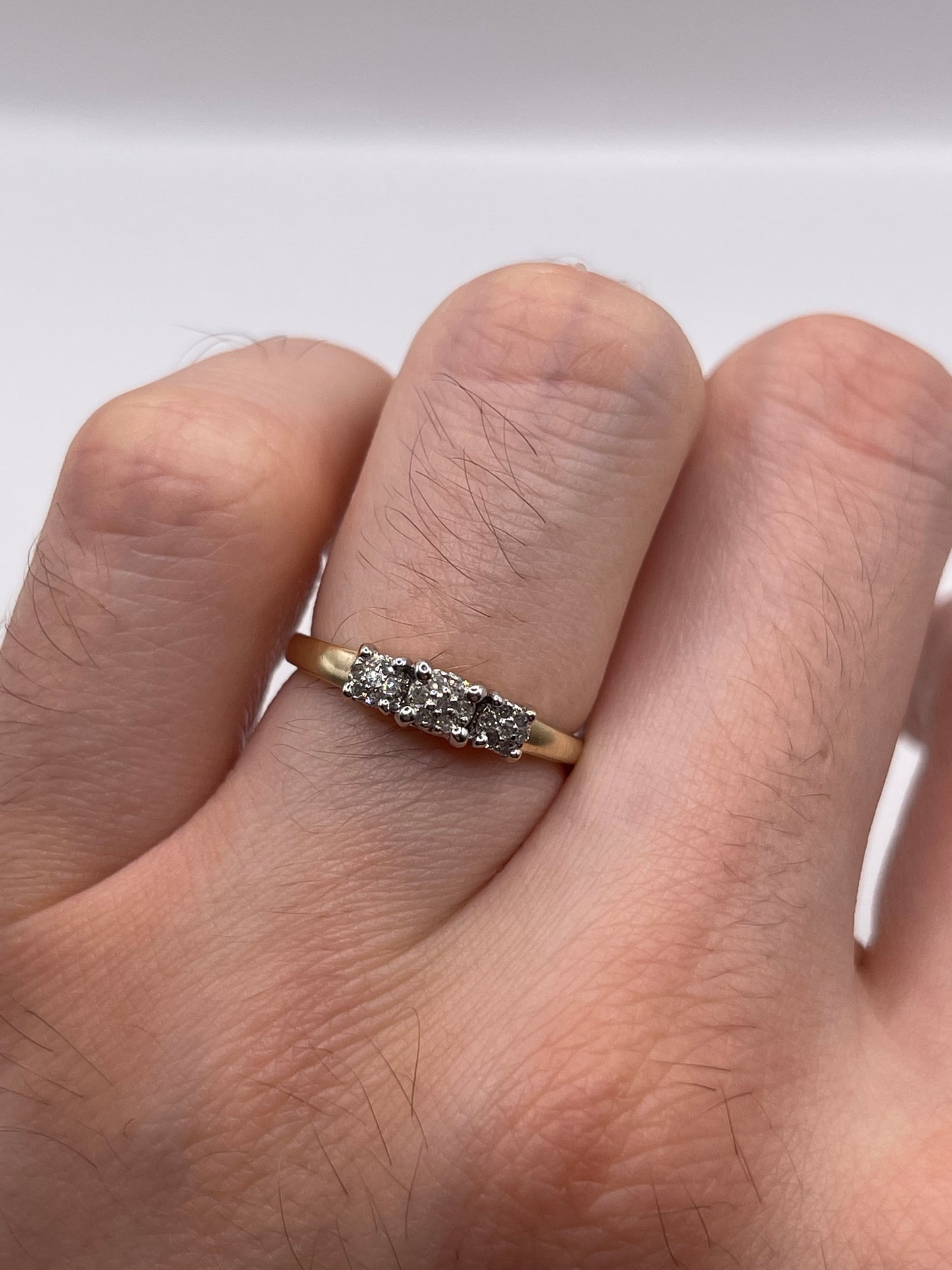 9ct gold diamond cluster ring