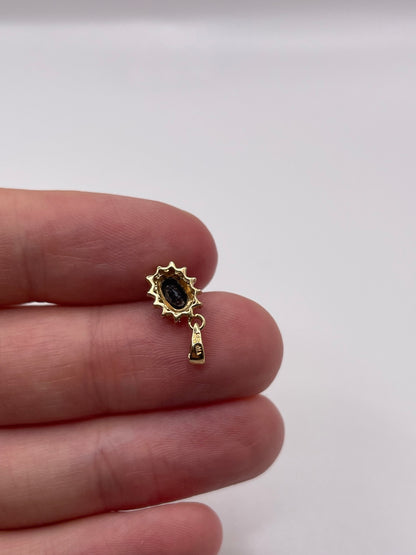 9ct gold sapphire and diamond pendant