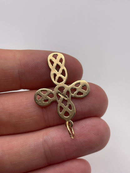 9ct gold Celtic cross pendant