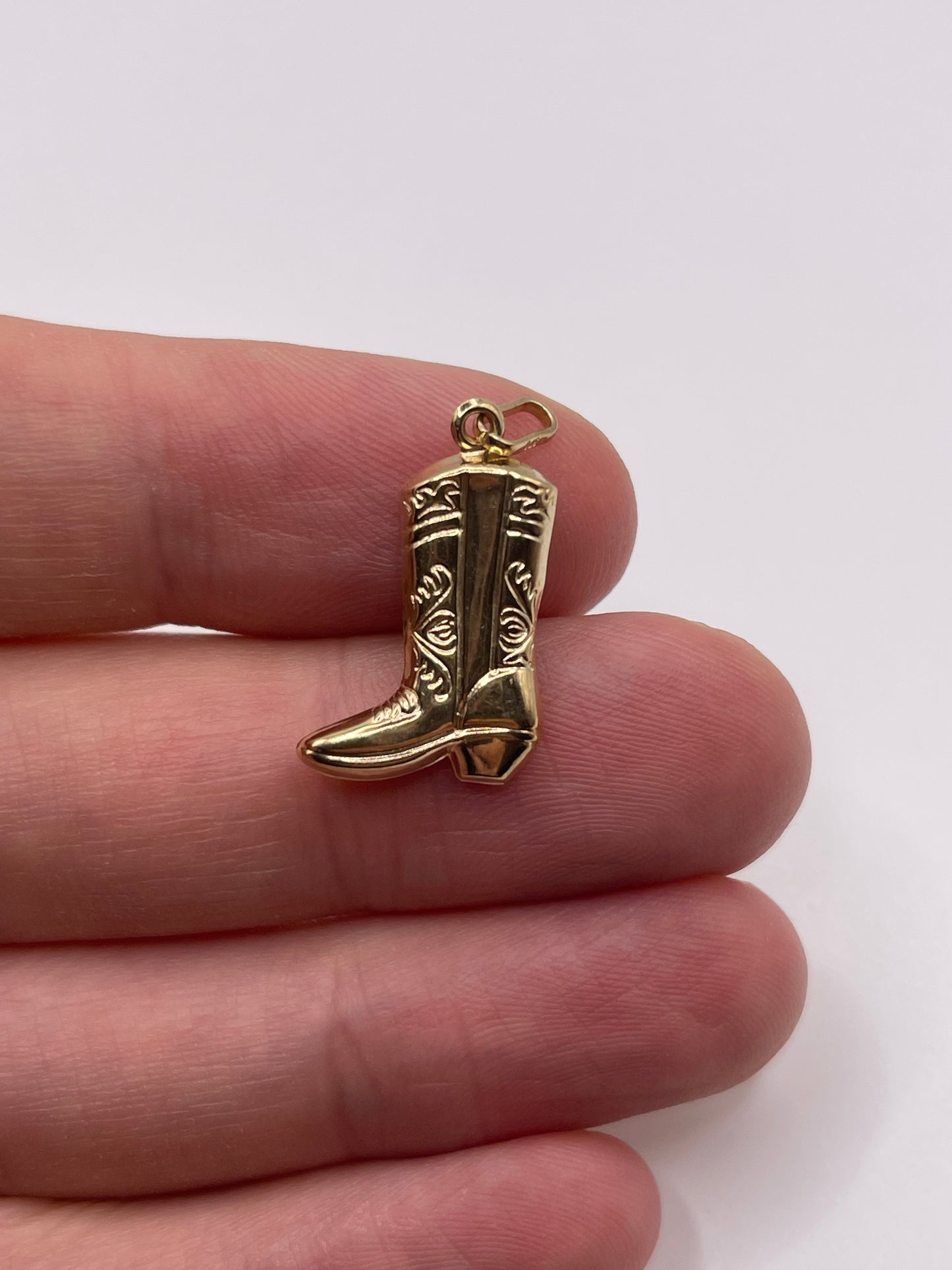 9ct gold cowboy boot charm