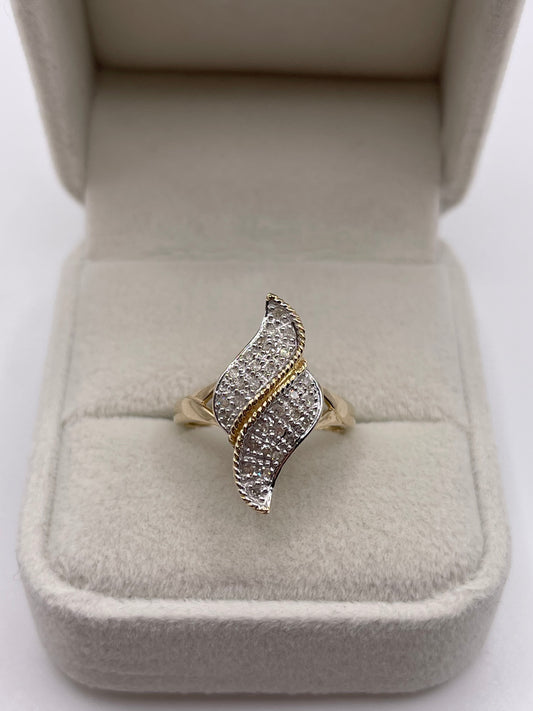 9ct gold diamond cluster ring