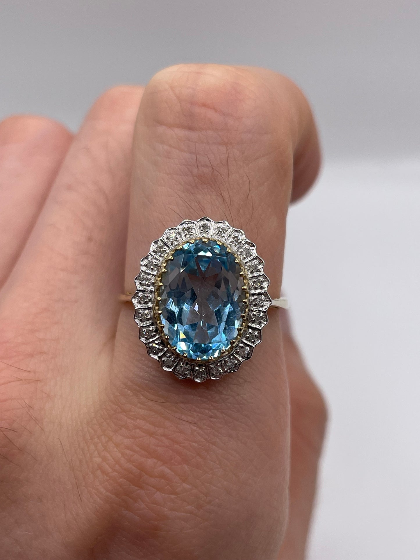 9ct gold topaz and diamond ring