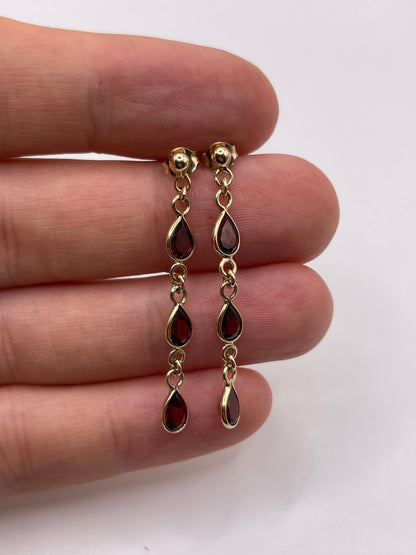 9ct gold garnet earrings