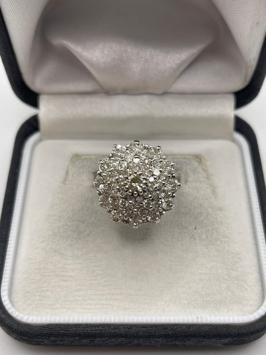 18ct white gold diamond cluster ring
