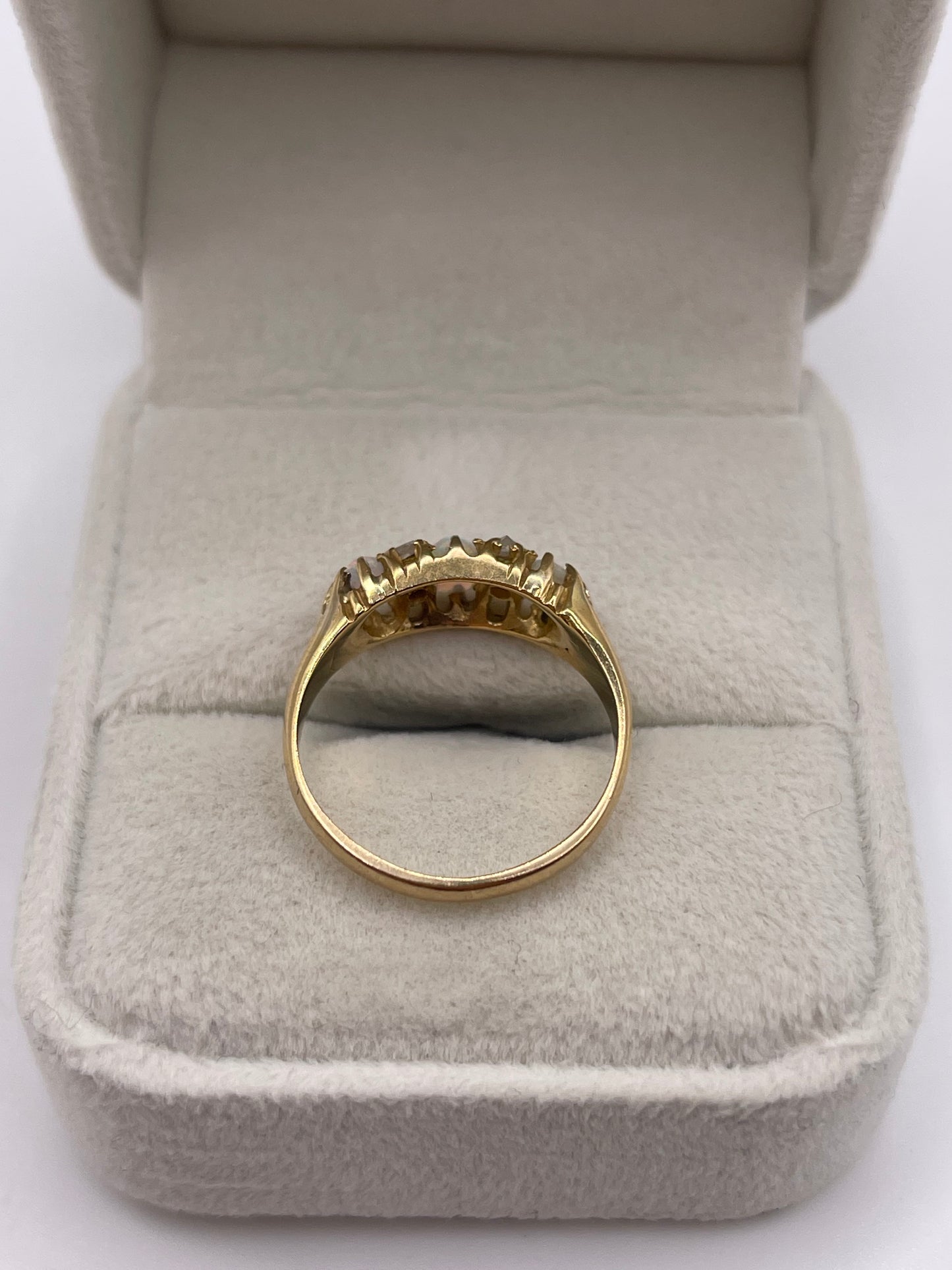 Antique 18ct gold opal and diamond ring